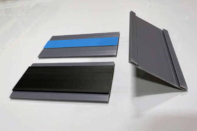 Plastic c-channel cardholder